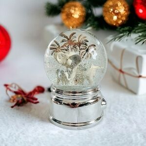 Things Remembered 2013 Musical Elephant Snow Globe 6.7" Born Free Christmas VG